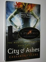 City of ashes / Cassandra Clare.